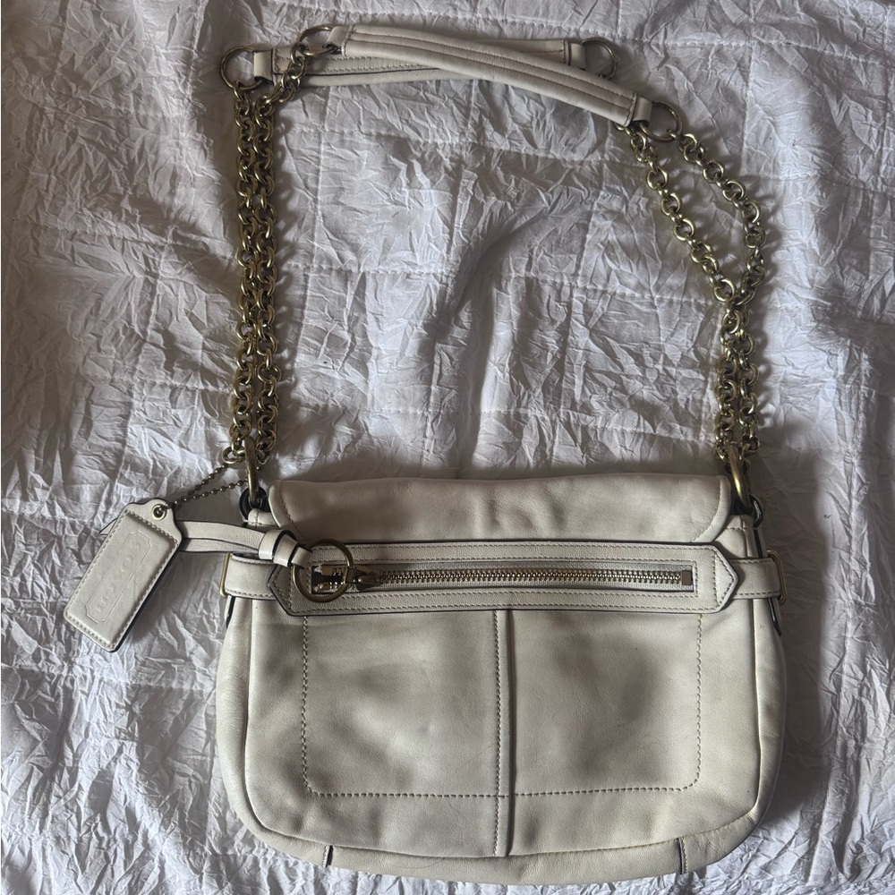 Vintage Coach White Leather Shoulder and Crossbody Bag - Picture 3 of 6